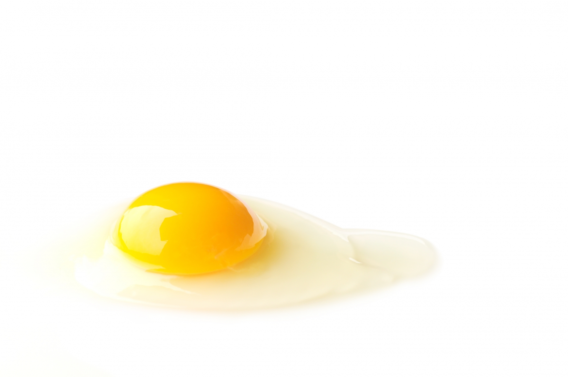 卵の白身が濁ってるのは新鮮なしるし？卵の鮮度について